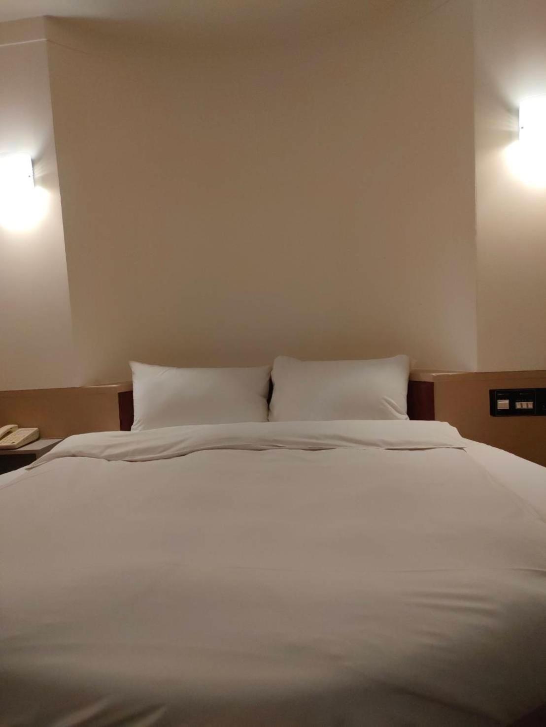 Dc Hotel Tchaj-čung Exteriér fotografie